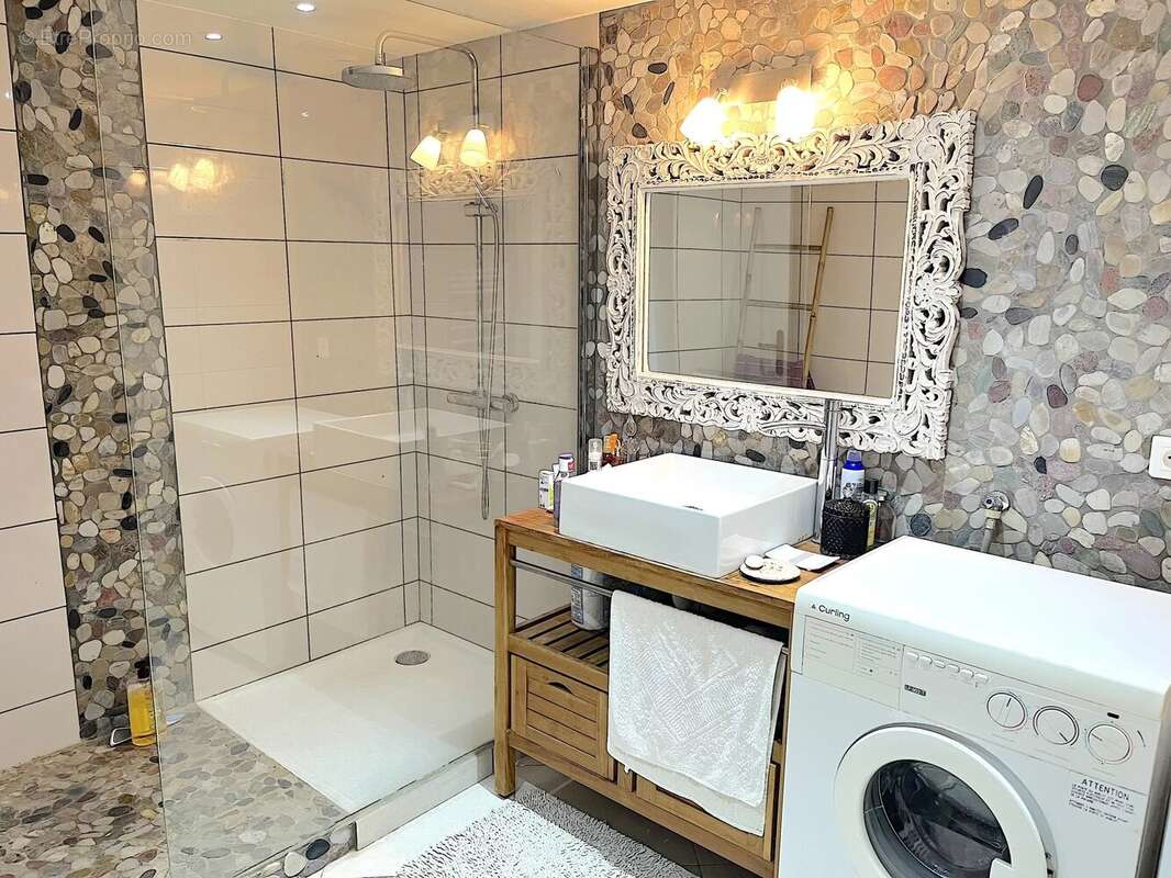 Appartement à BEAULIEU-SUR-MER