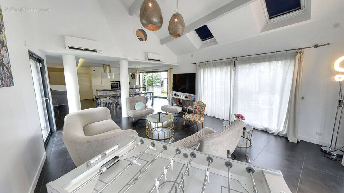 Maison à BRY-SUR-MARNE