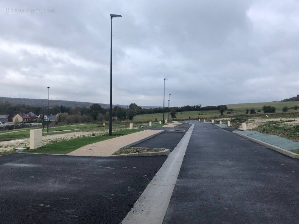 Terrain à BOUTTENCOURT