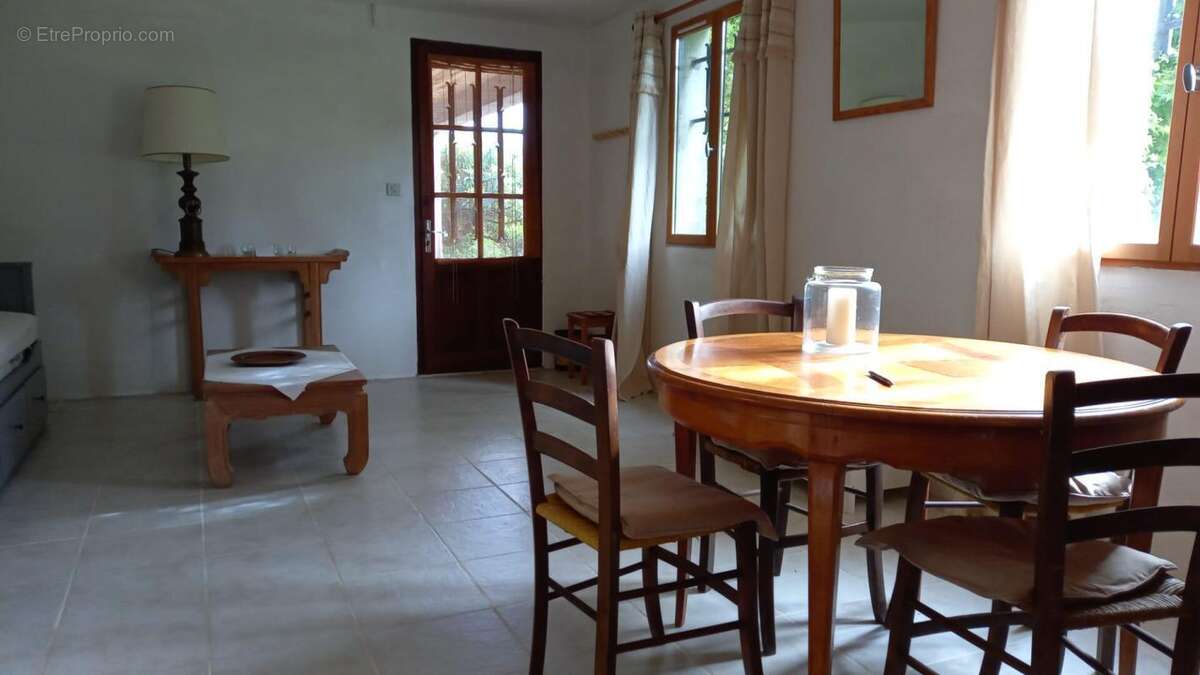 Maison à CHATIGNAC
