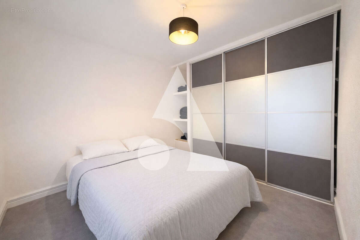 Appartement à MARSEILLE-7E