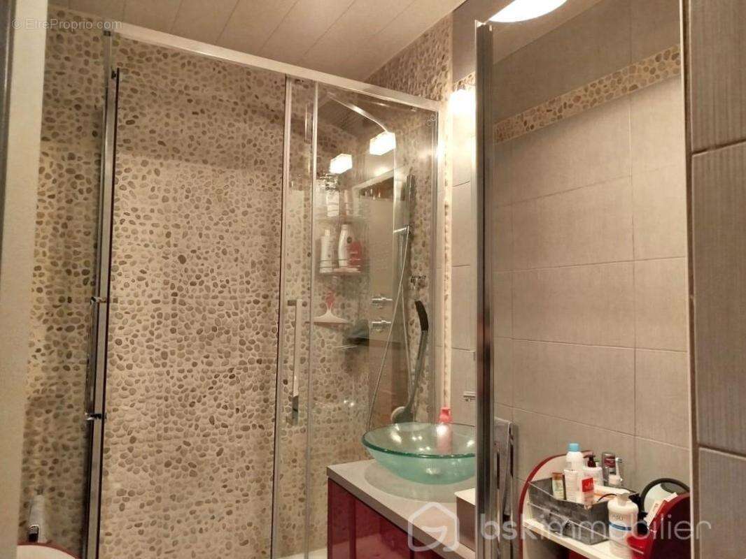 Appartement à LE PLESSIS-TREVISE