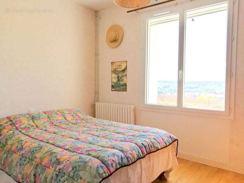 Maison à SAINTE-LIVRADE-SUR-LOT