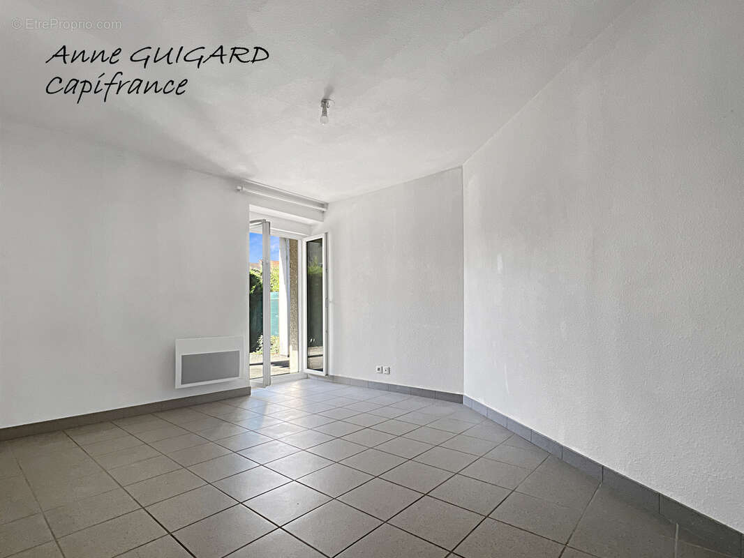 SERRIERES EN CHAUTAGNE (73) - 3 PIECES exposé sud avec terrasse de 41m² et parking, petite copropriété - photo 4