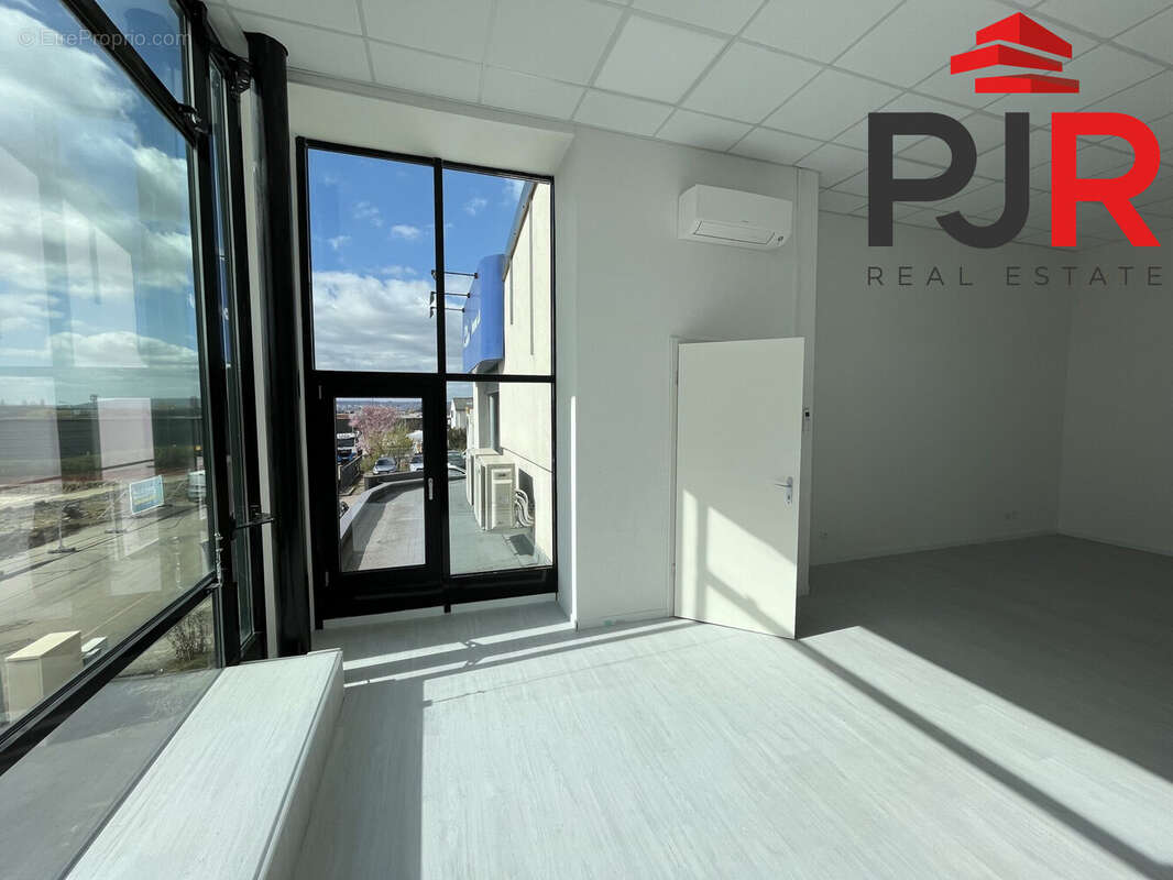 Commerce à SEICHAMPS