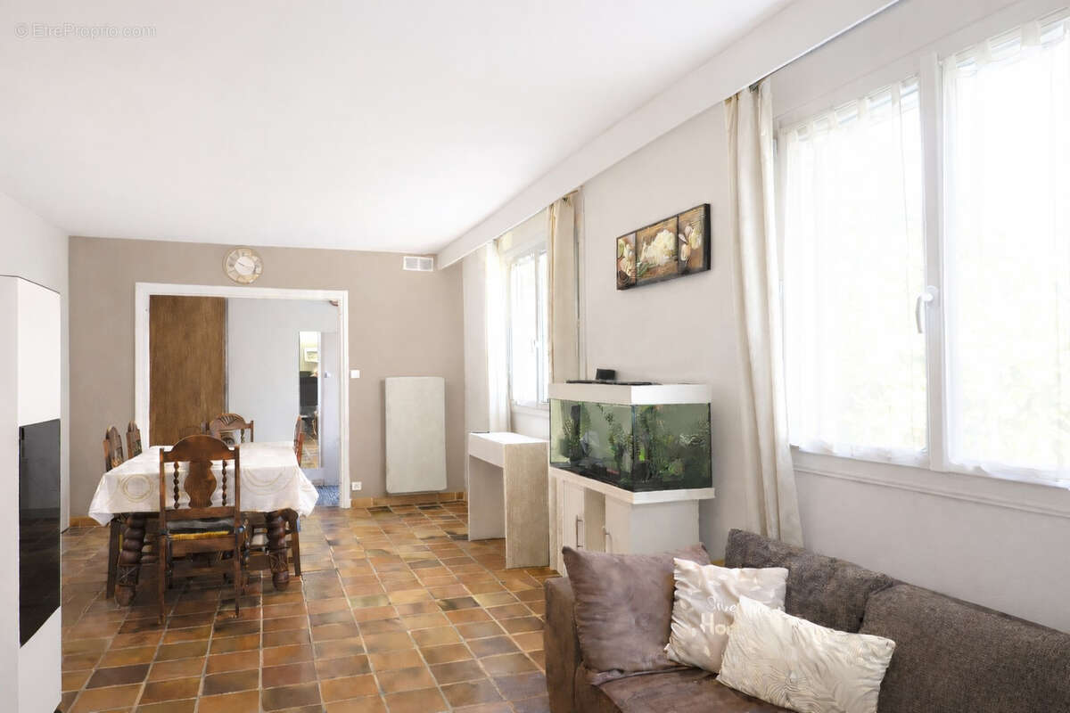 Maison à CHAUFFAILLES