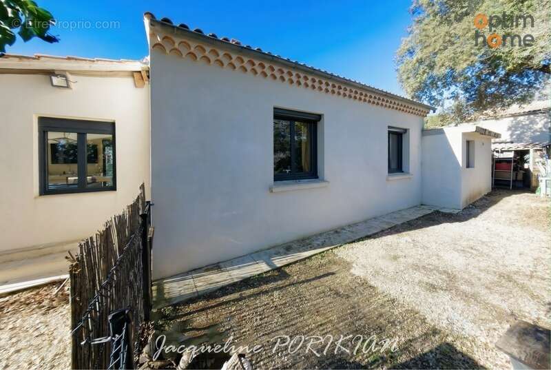 Maison à LA MOTTE-D'AIGUES