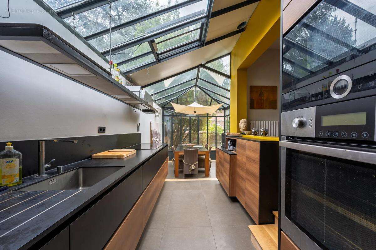 Maison de 5 pièces de 152 m² à Saint-Maur-des-Fossés - photo 4