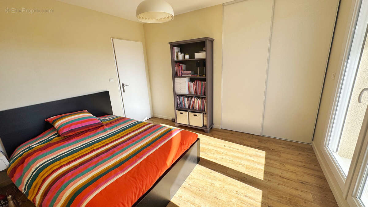 Maison à SAINT-CYR-SUR-LE-RHONE