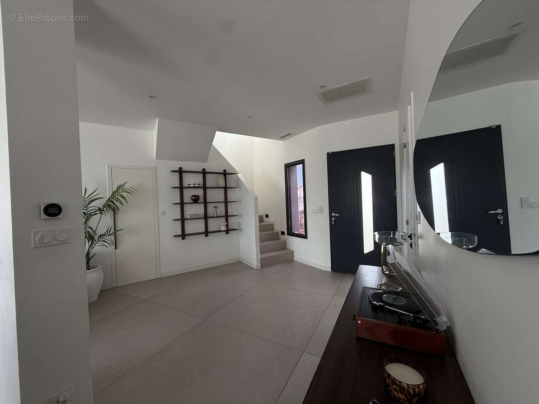 Maison 142 m² à Saint-Bres  - photo 107