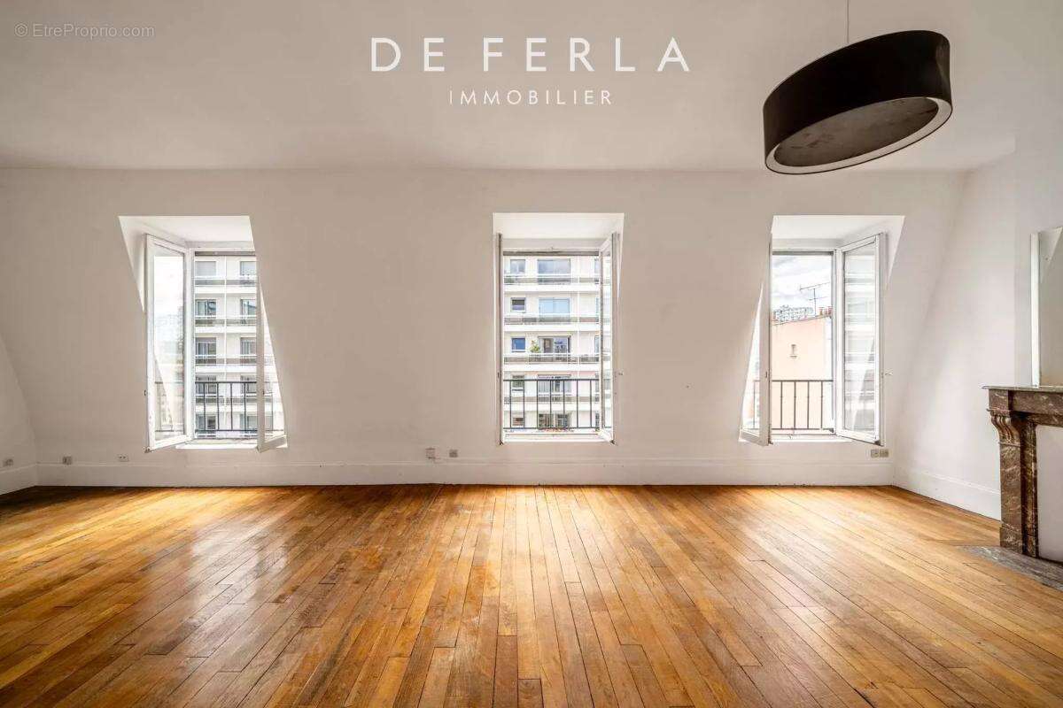 Appartement à PARIS-15E