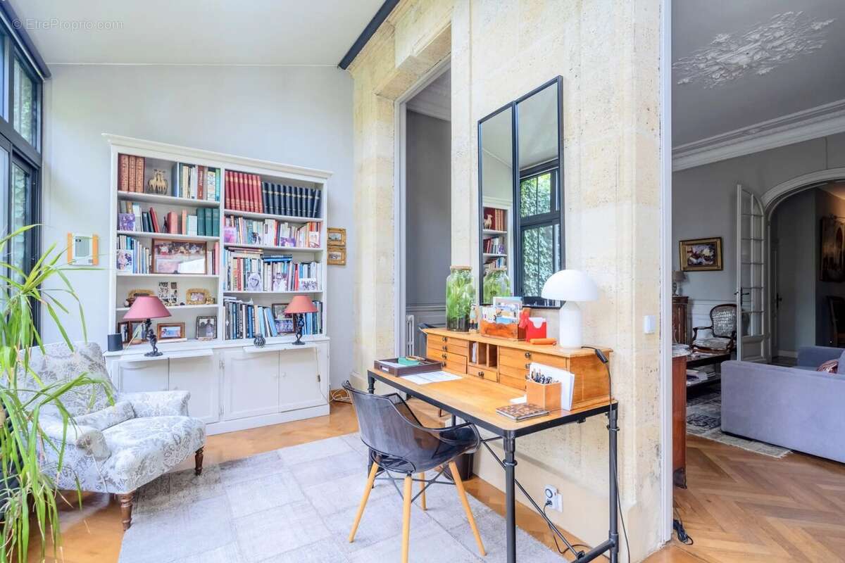 Appartement à BORDEAUX