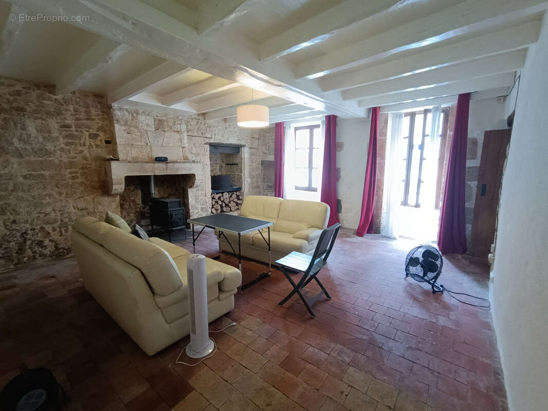 Maison de village de caractère - Proche commerces - MARTHON - photo 2