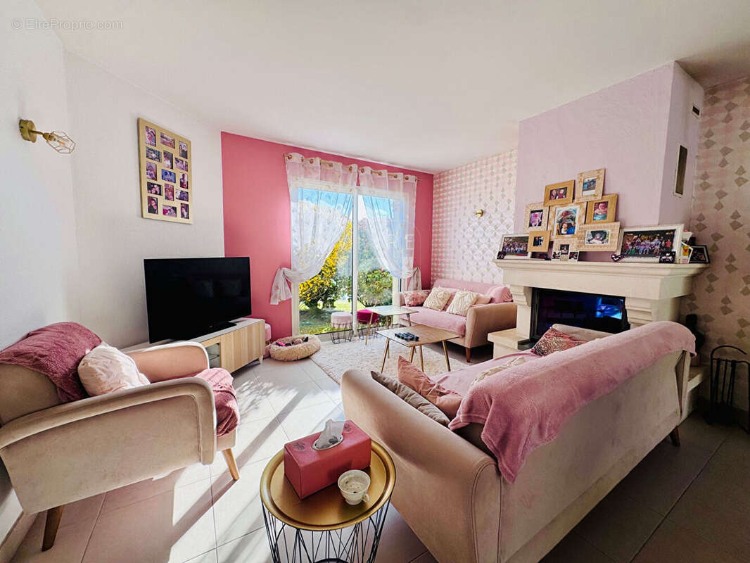 Maison  Vie de Plain - Pied familiale - 5 chambres - Petit Mars - Bourg - 155M² - photo 6