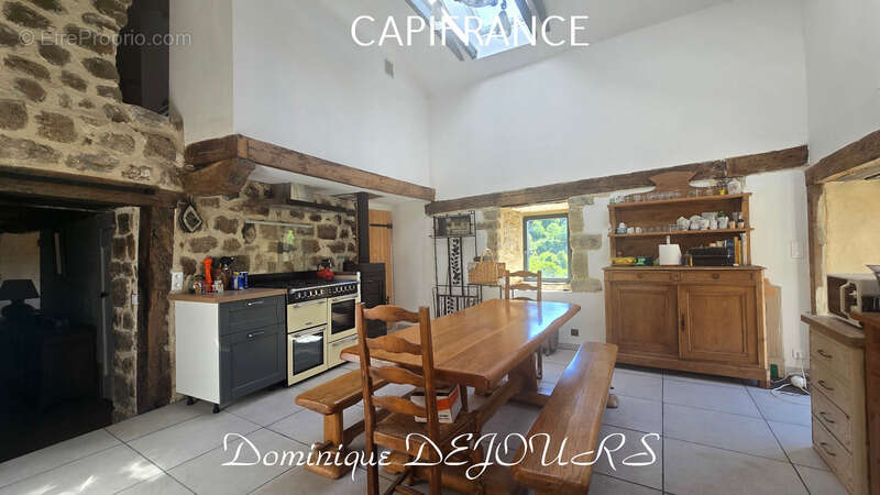 ALBON-D'ARDECHE (07) - Maison en pierres dans un hameau retiré, calme et paisible - 176m² habitable - grange à rénover - terrain - photo 34