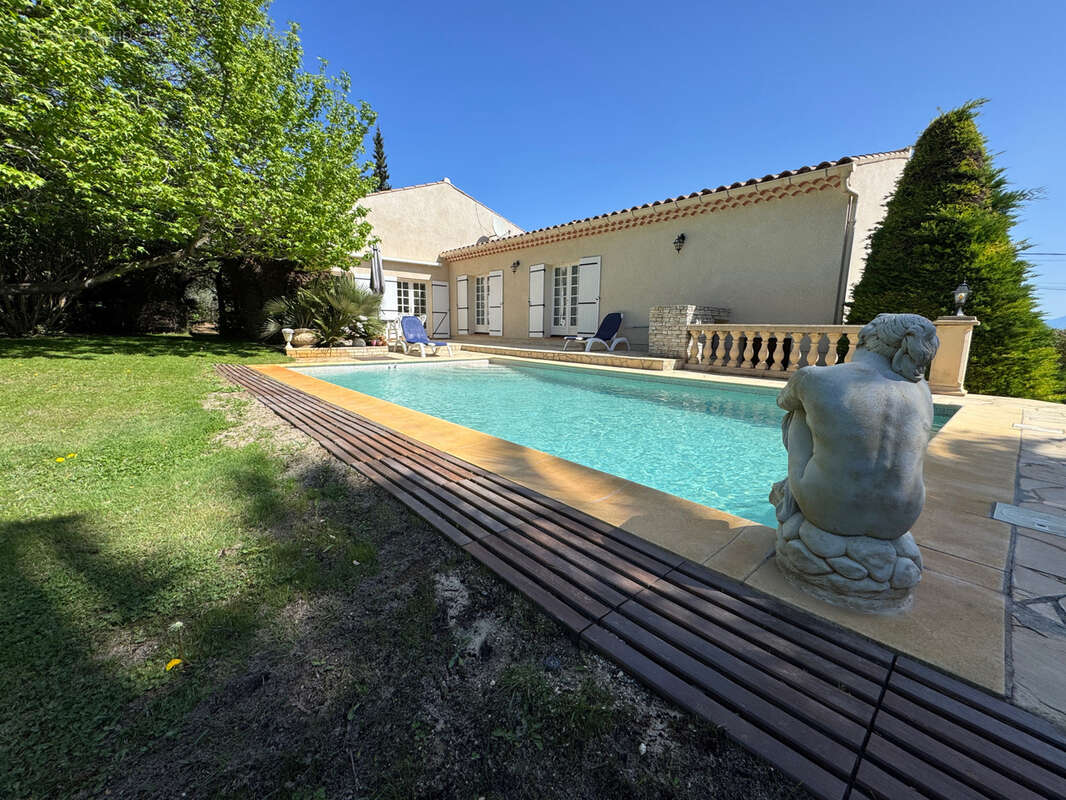 Laudun- villa de plain-pied 151m2, piscine vue Mont Ventoux - photo 2