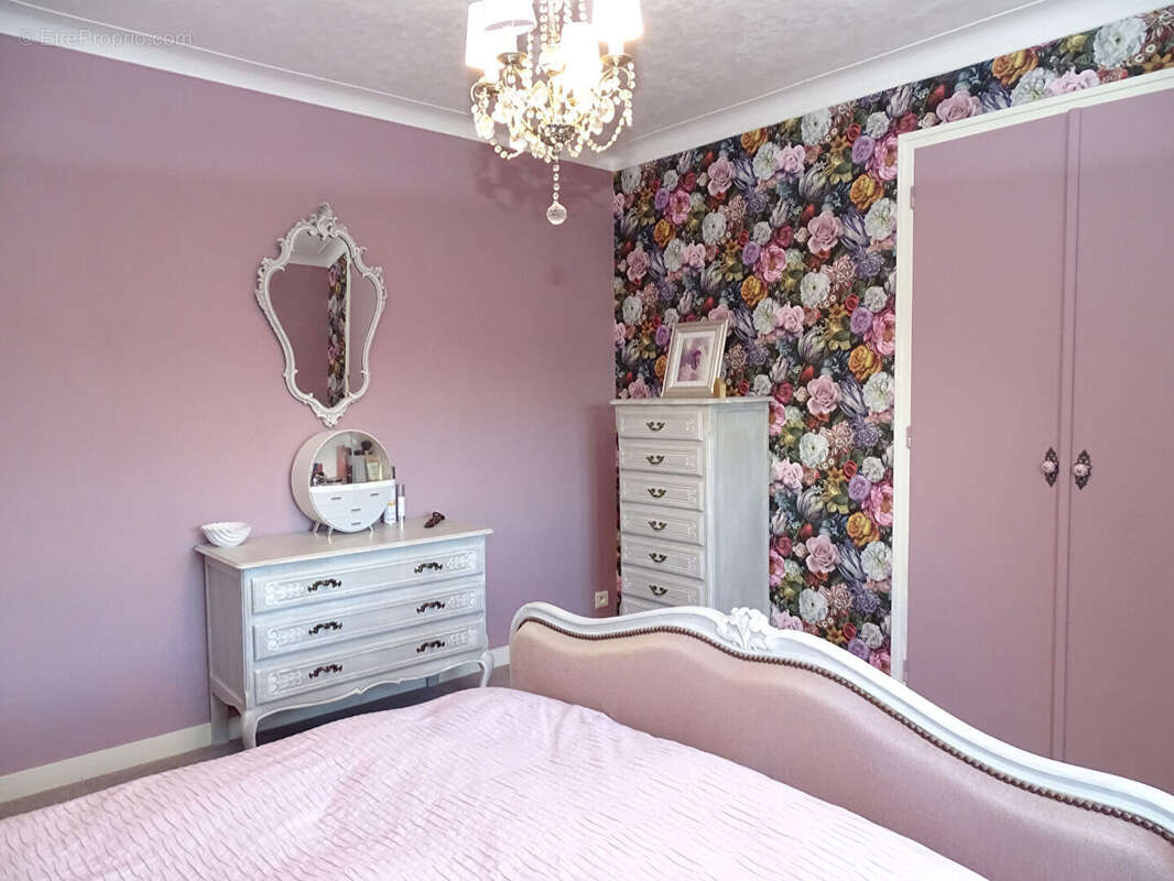 Maison à MAEL-CARHAIX