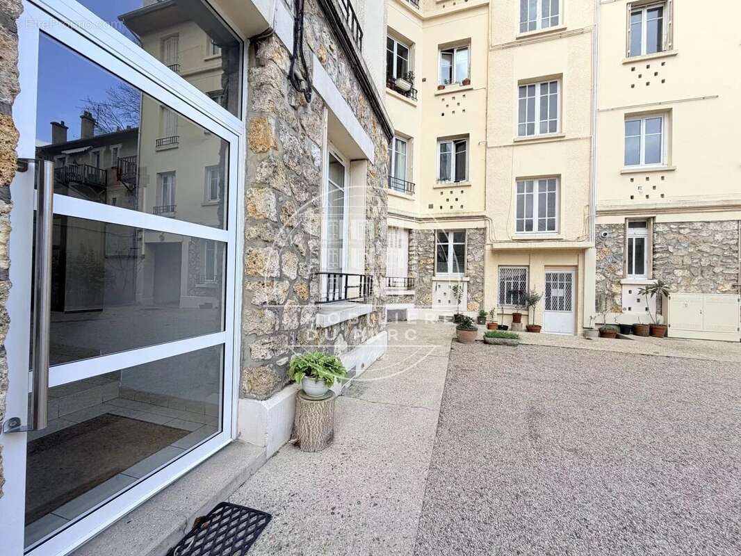 Appartement à LE VESINET