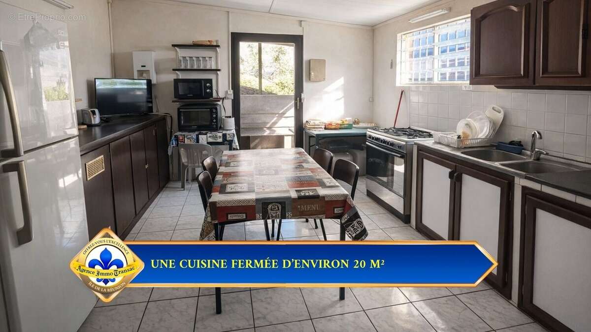 Maison à SAINTE-SUZANNE