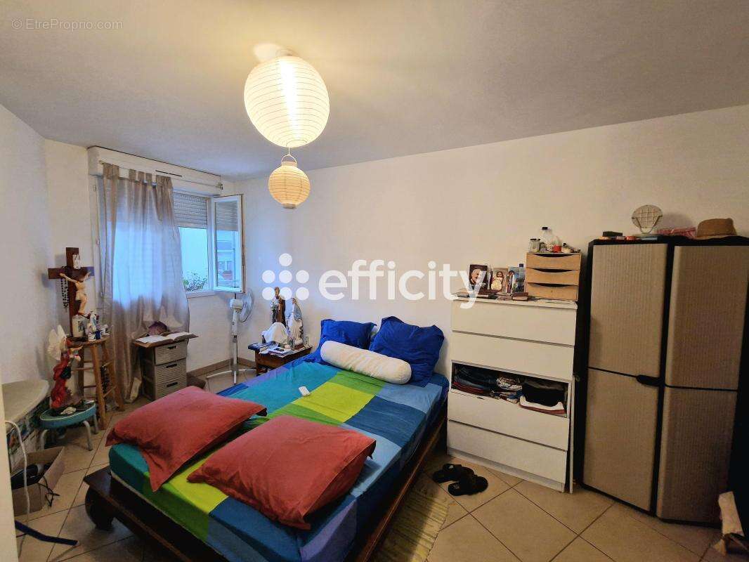 Appartement à SAINT-DENIS