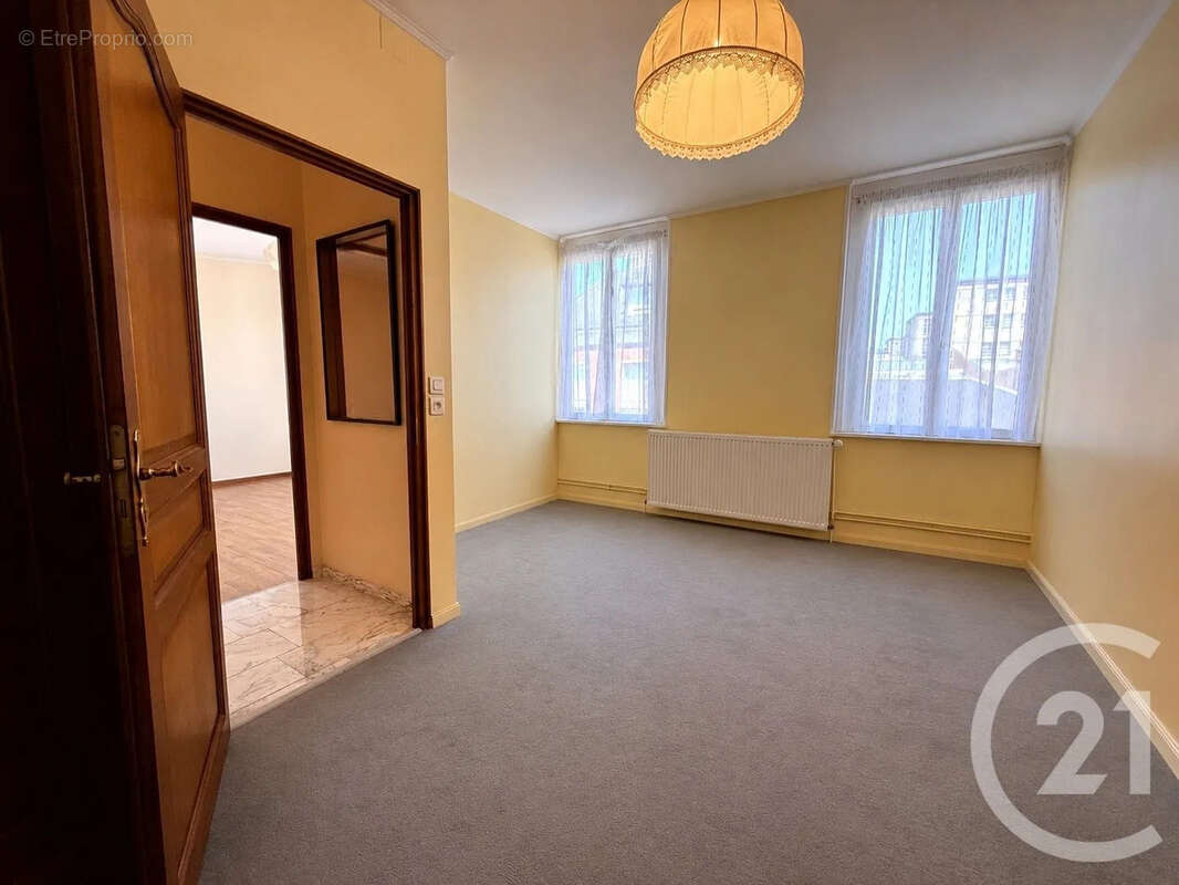 Appartement 145 m² à Saint-Quentin  - photo 13
