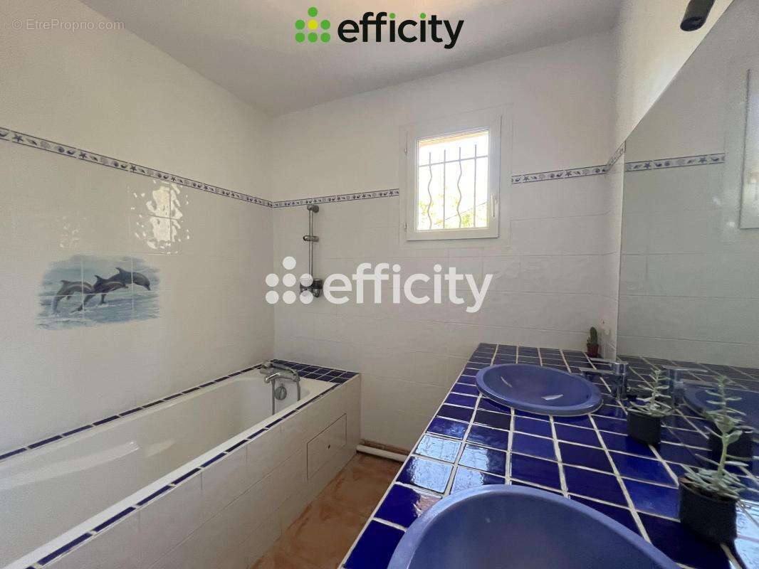 Maison à NANS-LES-PINS