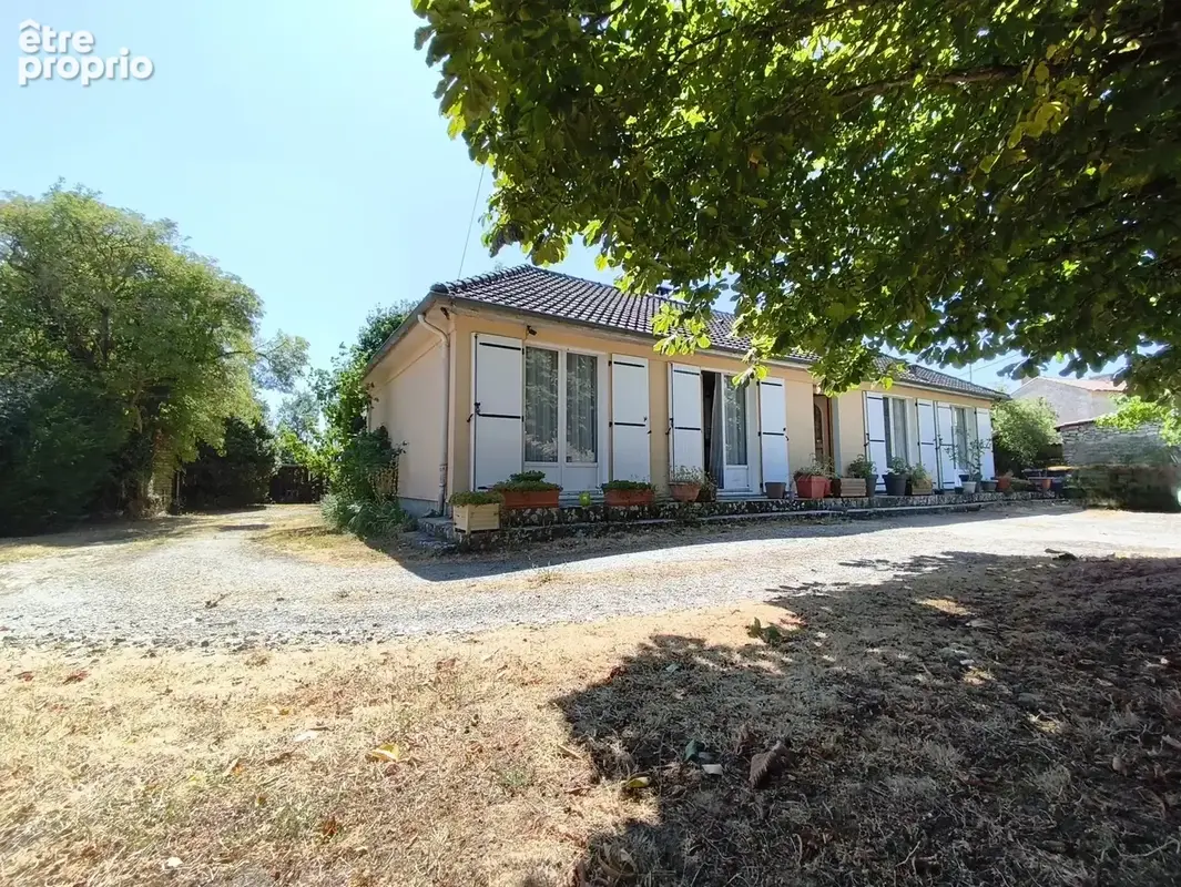 Photo Maison à Maille au prix de 133 000€