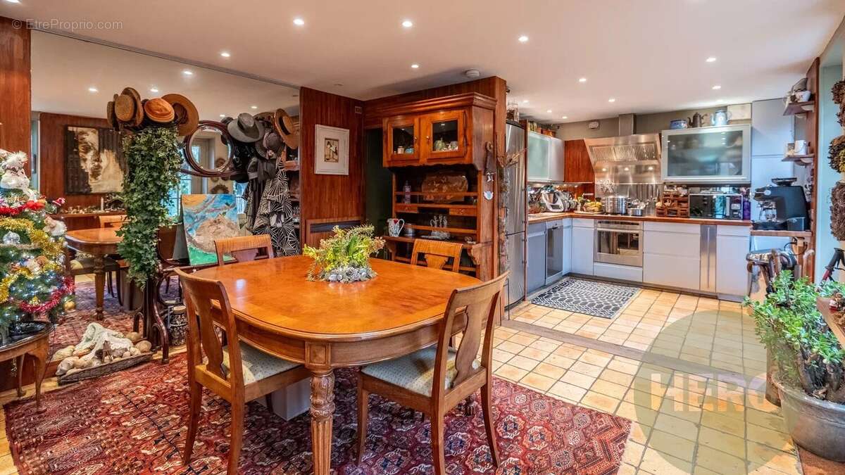 Maison à MONTFORT-L'AMAURY