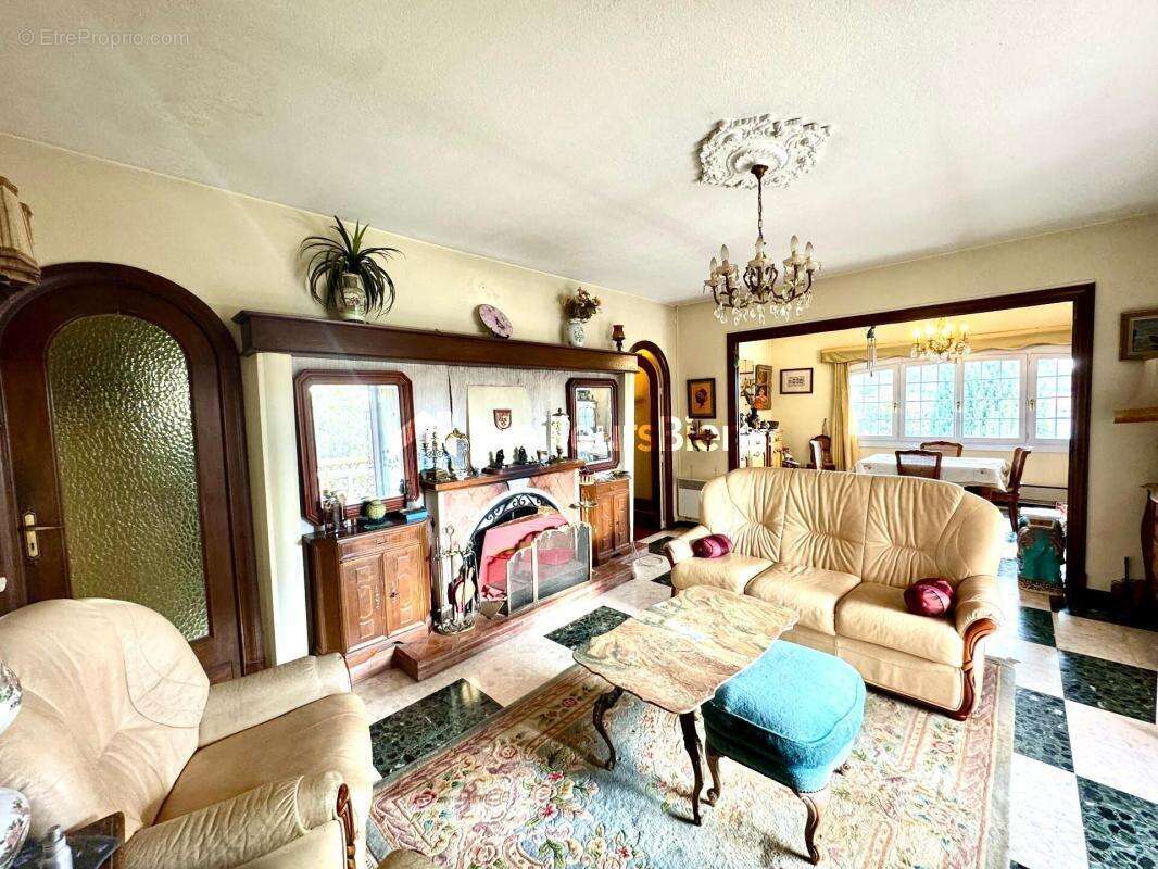 Maison à SAINT-RAPHAEL