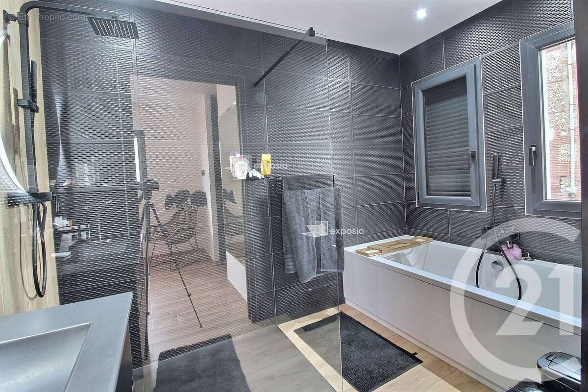 Maison à VILLELONGUE-DE-LA-SALANQUE