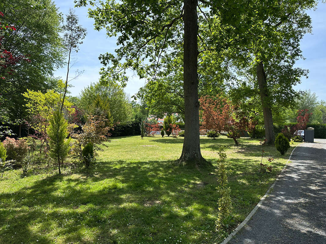 Maison à NOISY-SUR-ECOLE