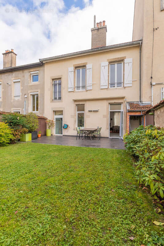 Maison à NANCY