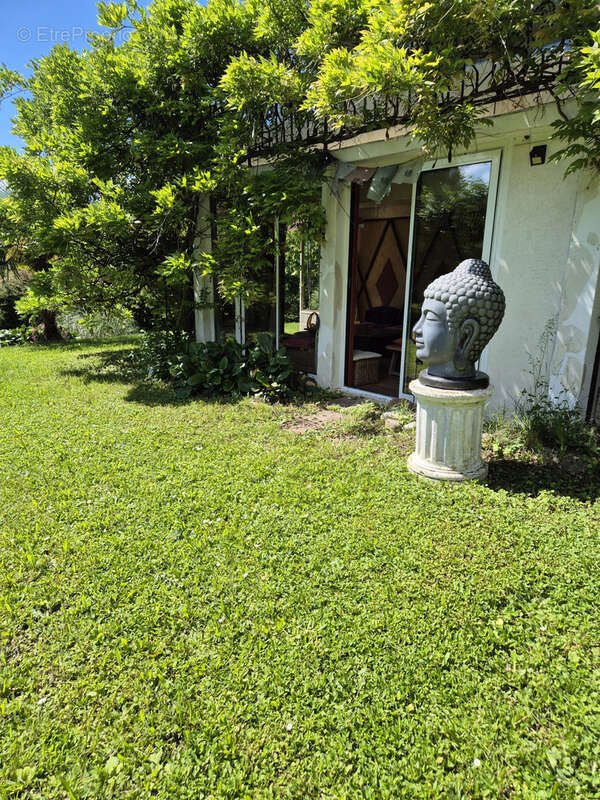 Appartement à SAINT-PIERRE-D'ALBIGNY