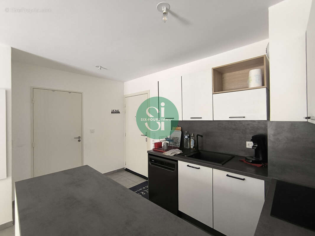 Appartement à SIX-FOURS-LES-PLAGES