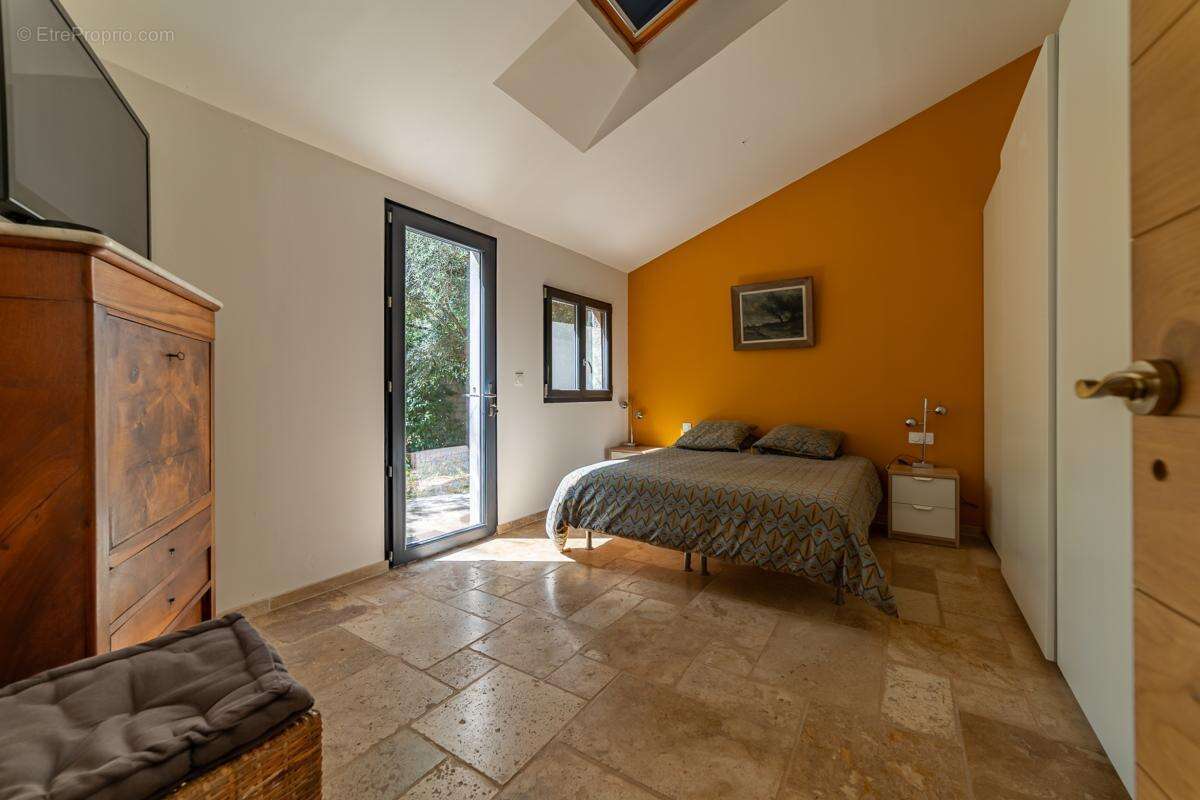 Maison 130 m² à Nimes  - photo 5
