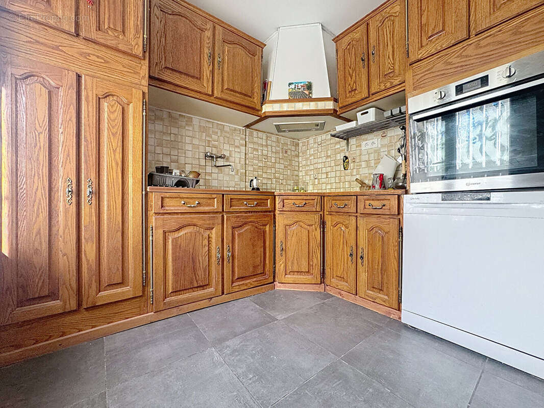 Appartement à MARSEILLE-12E