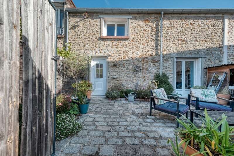 Maison à JOUARS-PONTCHARTRAIN