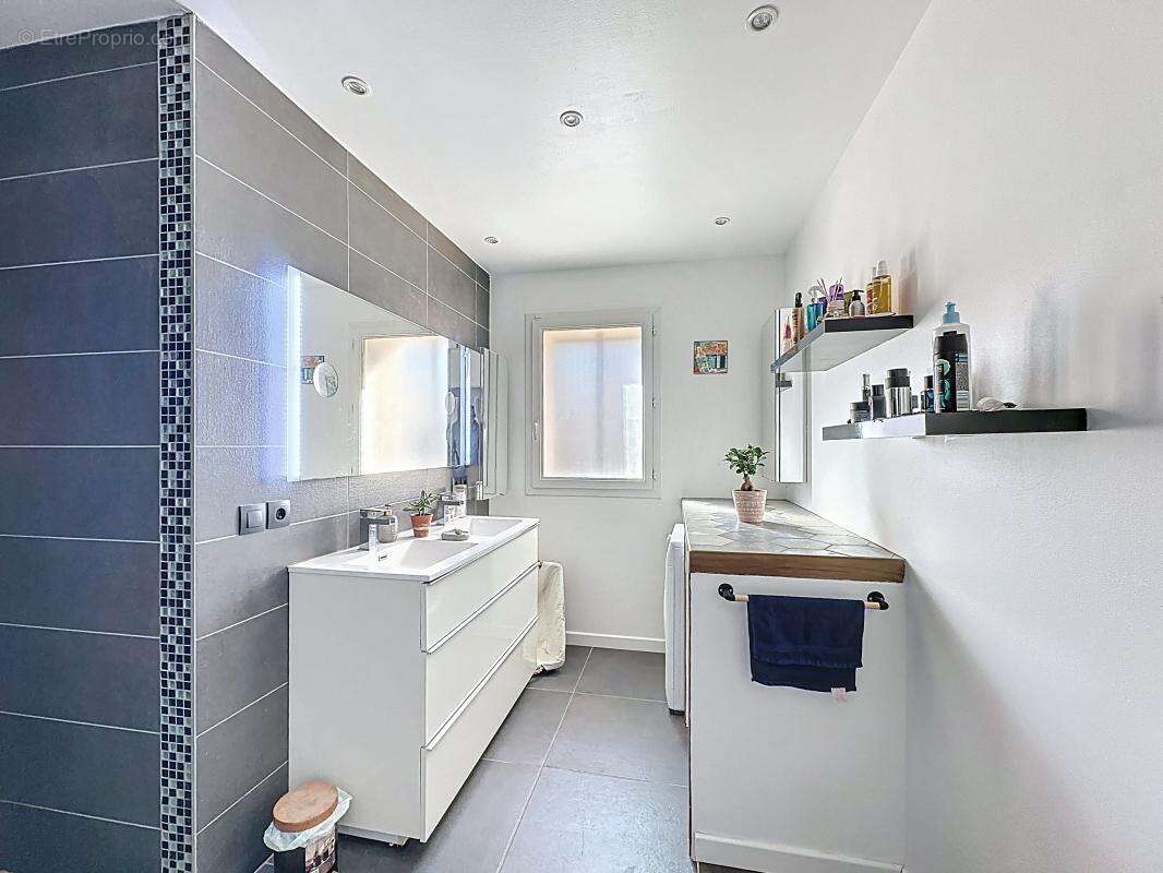 Appartement à COMMUNAY