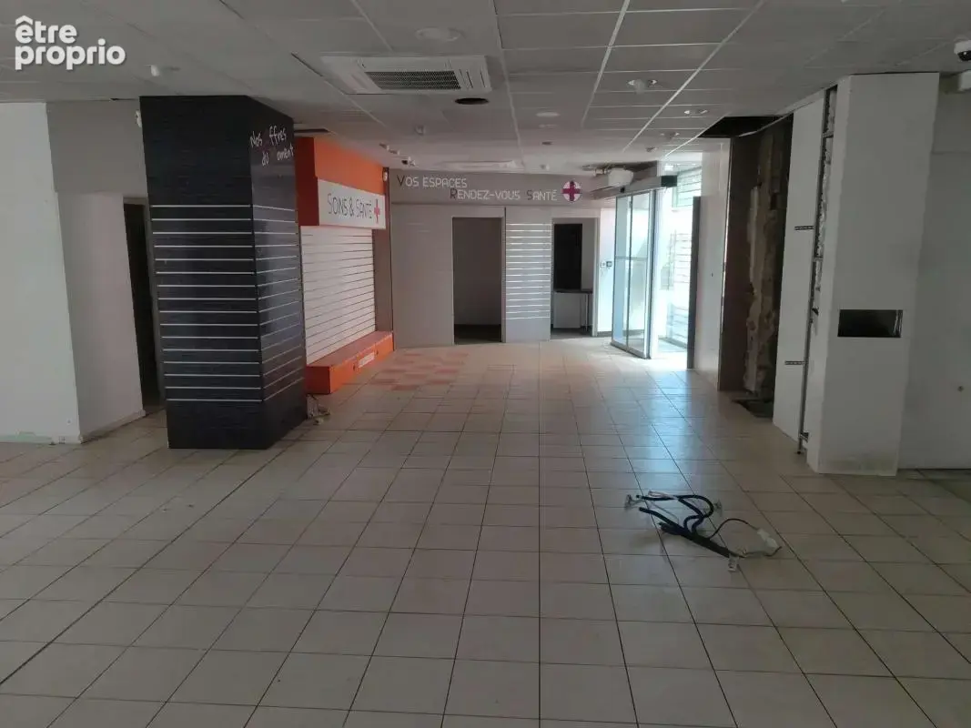 Bien commercial à vendre au centre-ville de Rumilly - photo 3