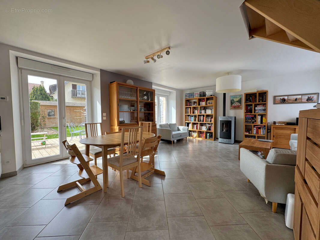 Maison à FONTAINE-HENRY