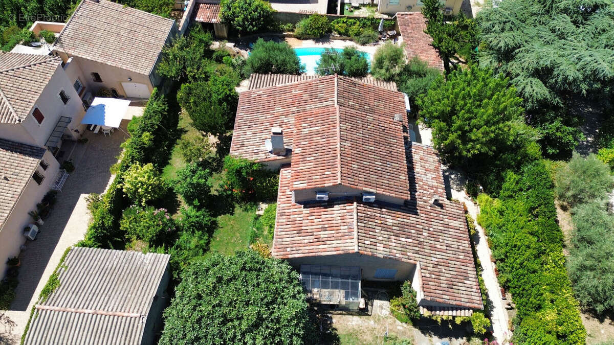 Maison familiale 6 pièces avec piscine ? Vie de plain-pied ? Terrain de 1 097 m² - photo 7