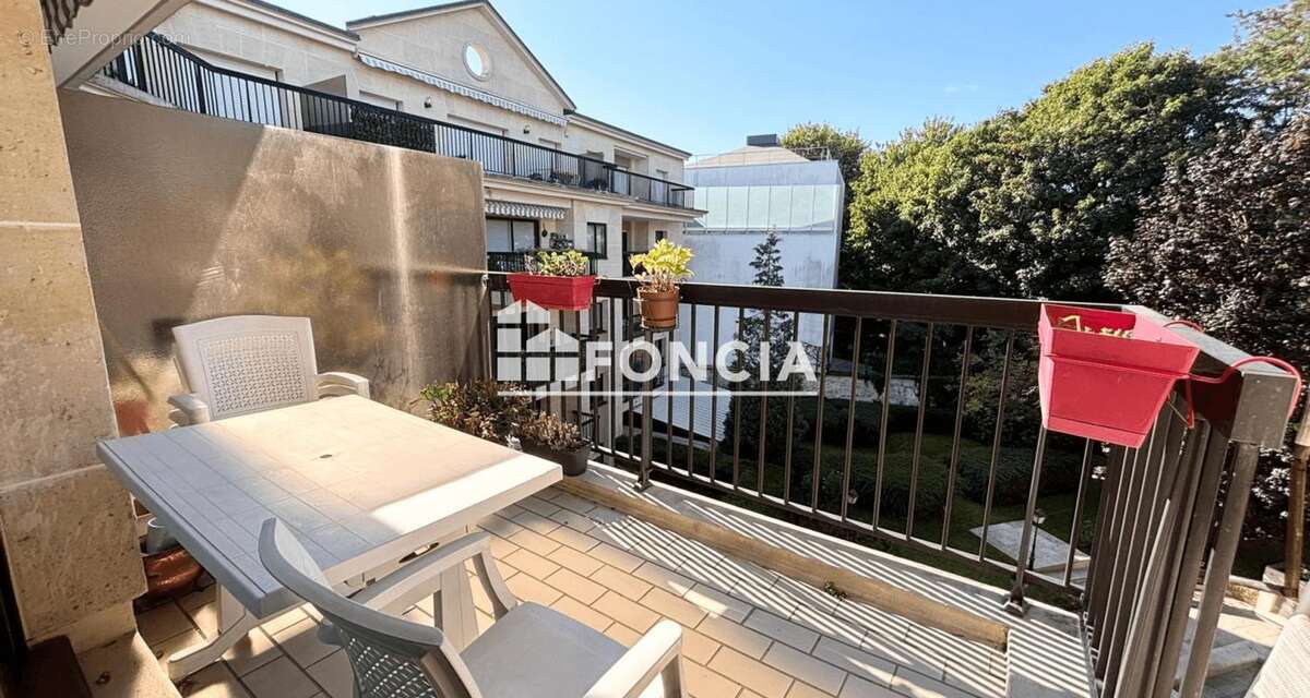 Appartement à BOURG-LA-REINE