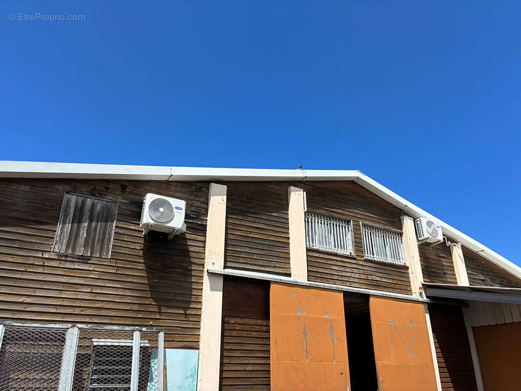 Commerce à SAINT-JOSEPH