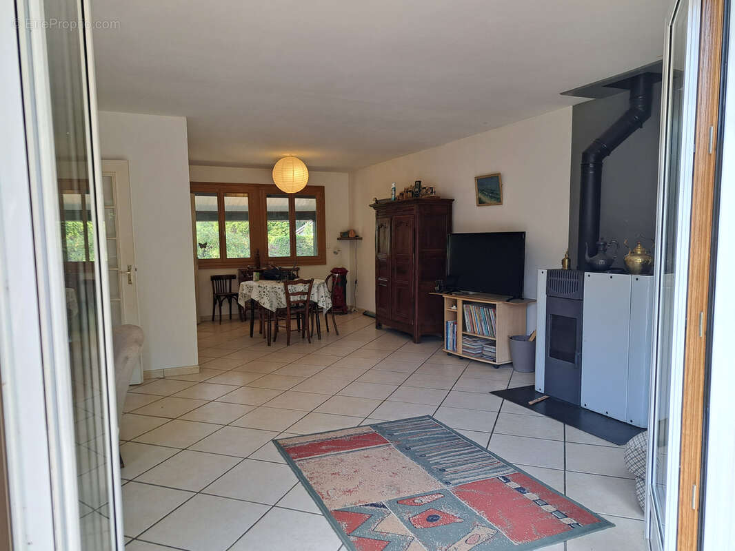 Maison à LE CHAMBON-SUR-LIGNON