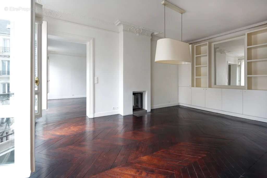 Appartement à PARIS-9E