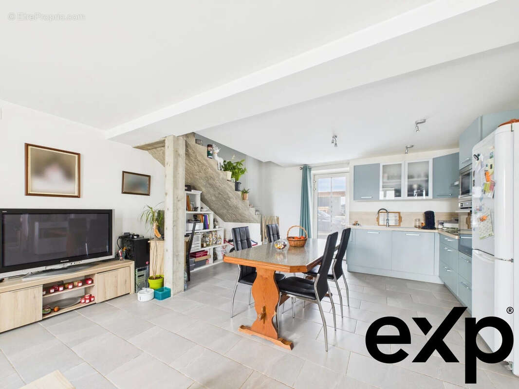 Maison à SAINT-GEORGES-D'ESPERANCHE