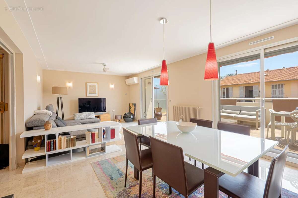 superbe 2 pièces 84m2 + terrasse 28m2 - photo 8