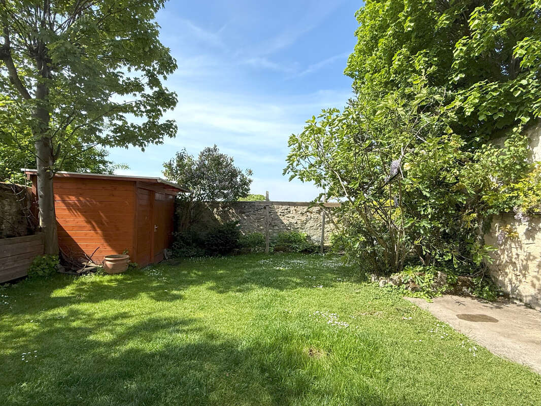 Maison ancienne 93 m2 - 3 Chambres - Jardin - - photo 9