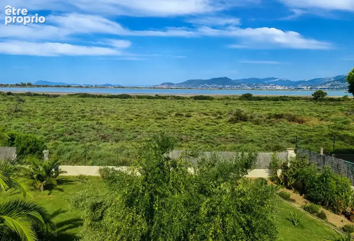 Photo Maison à Hyeres au prix de 775 000€