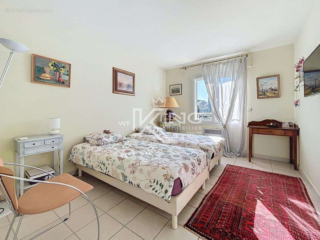 Saint Raphael à deux pas des commerces dans un domaine de prestige - photo 7